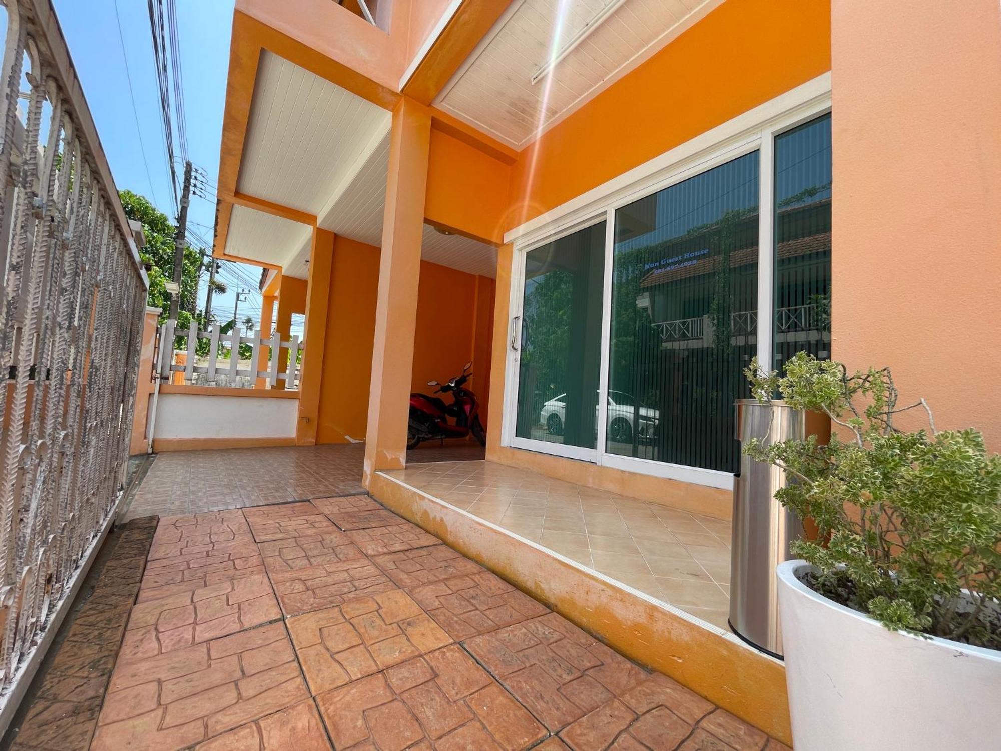 Nun Guest House Ban Bo Han Bagian luar foto